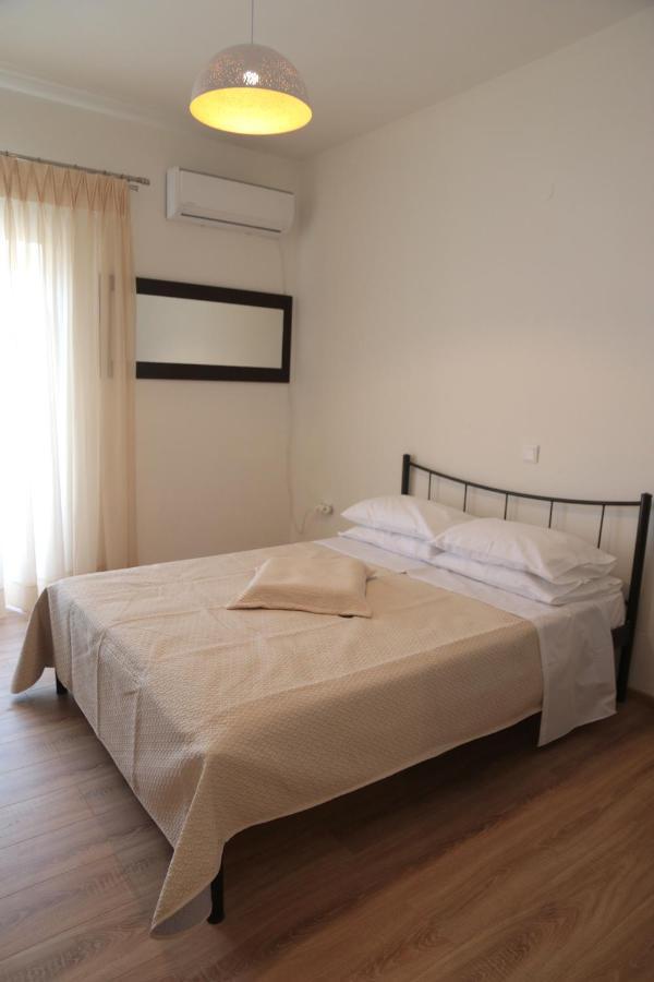 Ifigenias Apartment Agios Petros  ภายนอก รูปภาพ